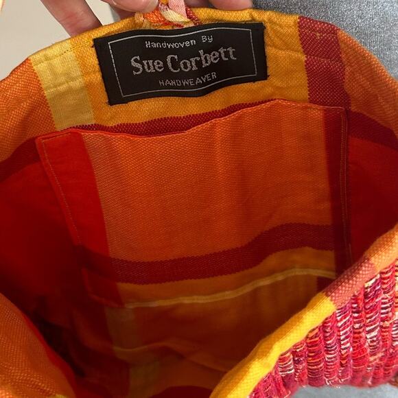 Handmade cloth- buttoned closure - crossbody - boho- purse bag- red tassel - Picture 7 of 8